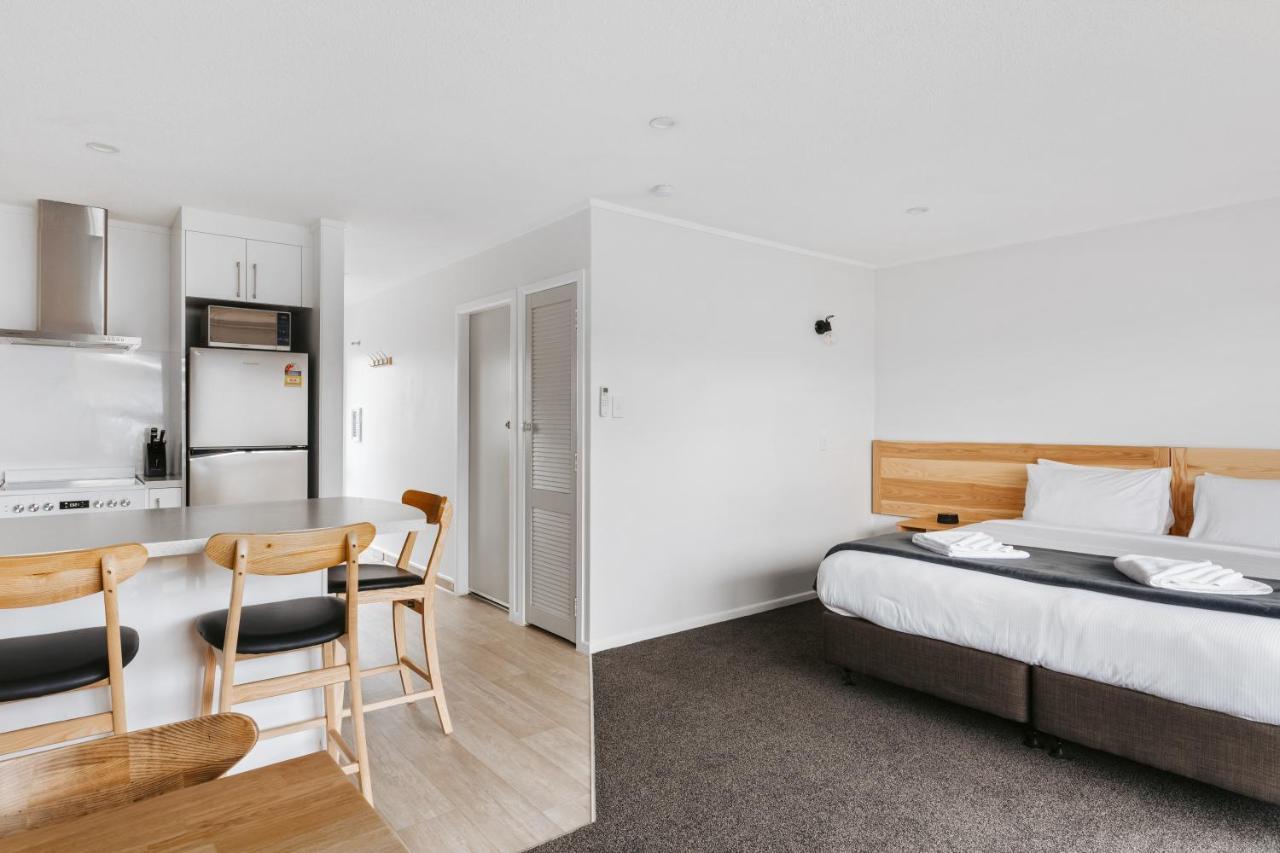 Cobblestone Court Motel - Wenzel Motels Tauranga Bagian luar foto