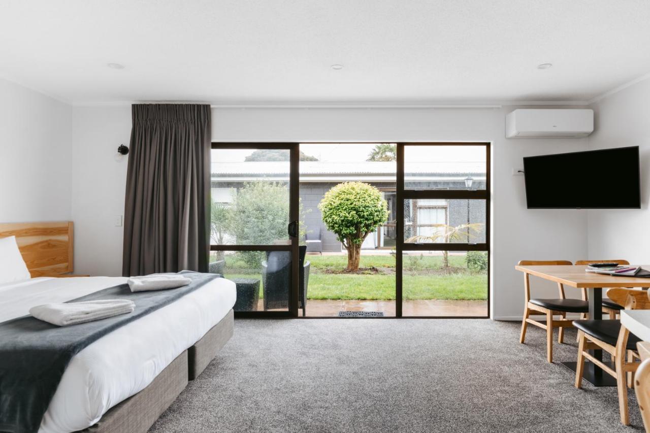 Cobblestone Court Motel - Wenzel Motels Tauranga Bagian luar foto