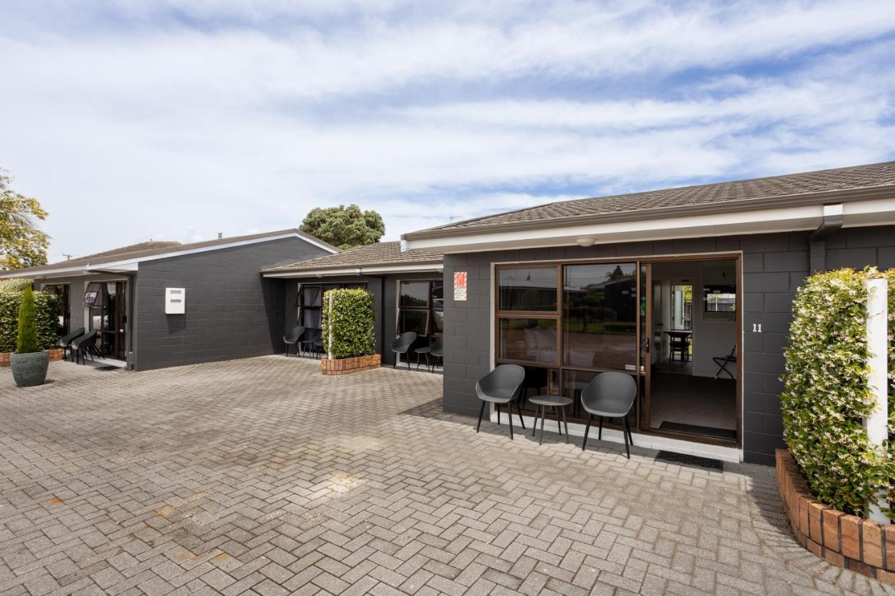 Cobblestone Court Motel - Wenzel Motels Tauranga Bagian luar foto
