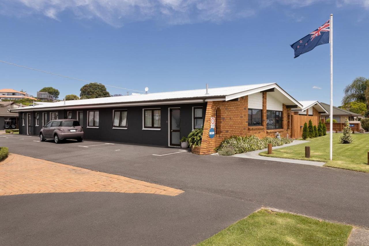 Cobblestone Court Motel - Wenzel Motels Tauranga Bagian luar foto