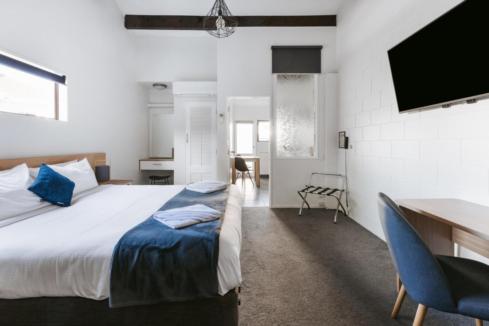Cobblestone Court Motel - Wenzel Motels Tauranga Bagian luar foto