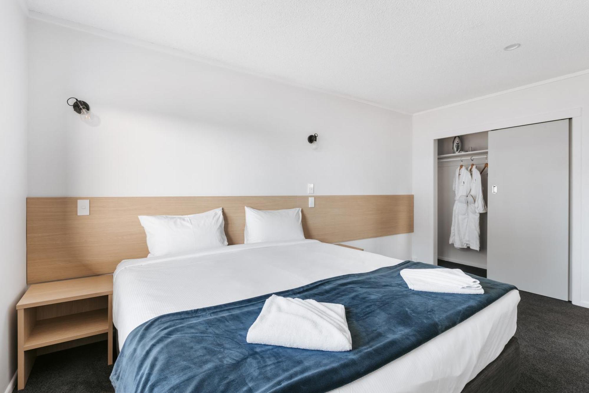 Cobblestone Court Motel - Wenzel Motels Tauranga Bagian luar foto